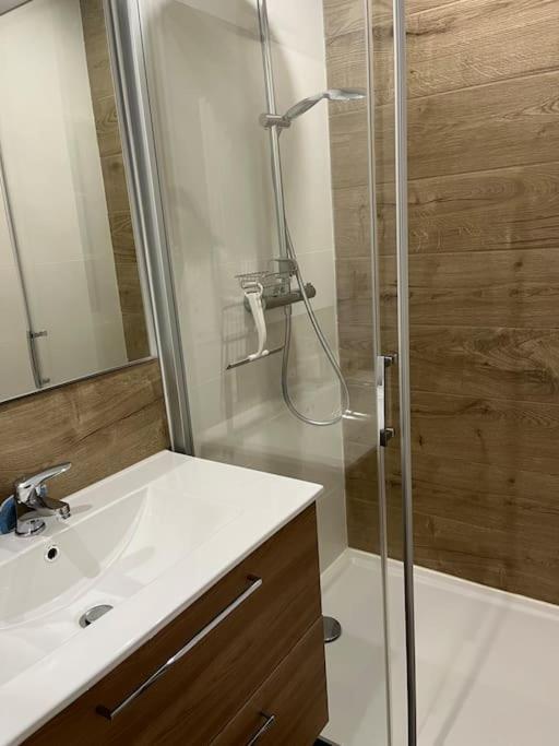 Nouveau , Coeur De , 1 Ch, Wifi, Clim * Arles